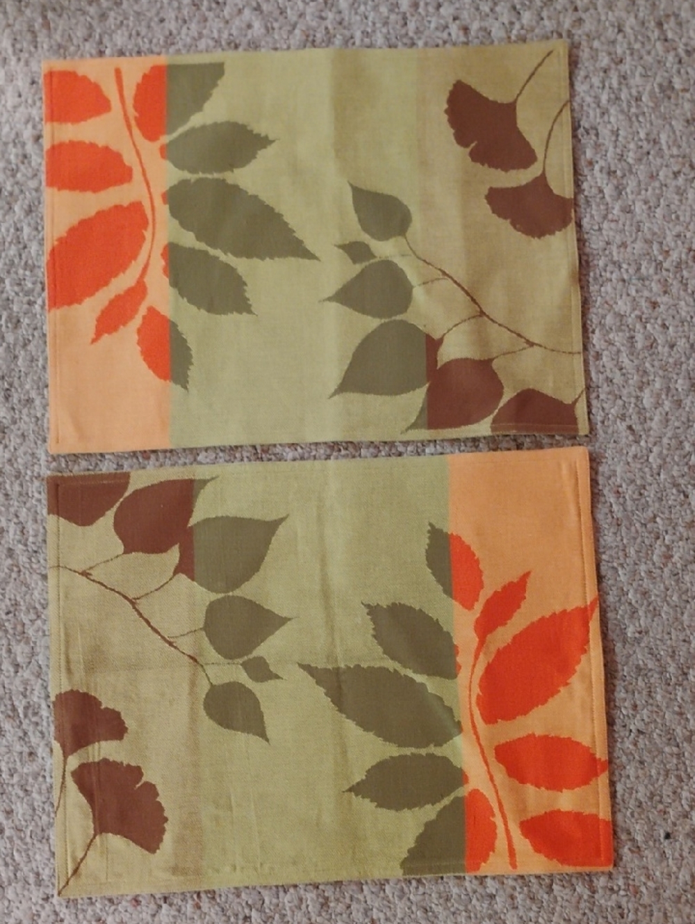LEAF MOTIF TAG PLACEMATS Pair Of 2 EPLC